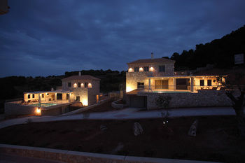 Edem Porto Heli