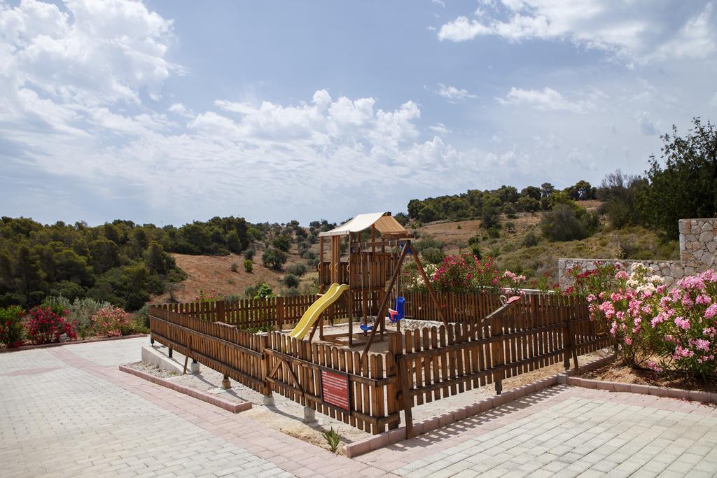 Edem Porto Heli